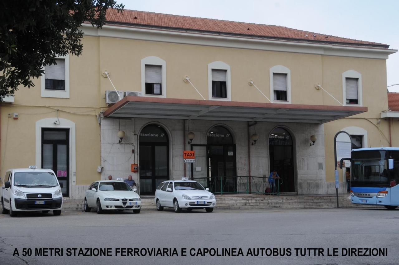 La Casa Di Luna San Benedetto del Tronto Kültér fotó